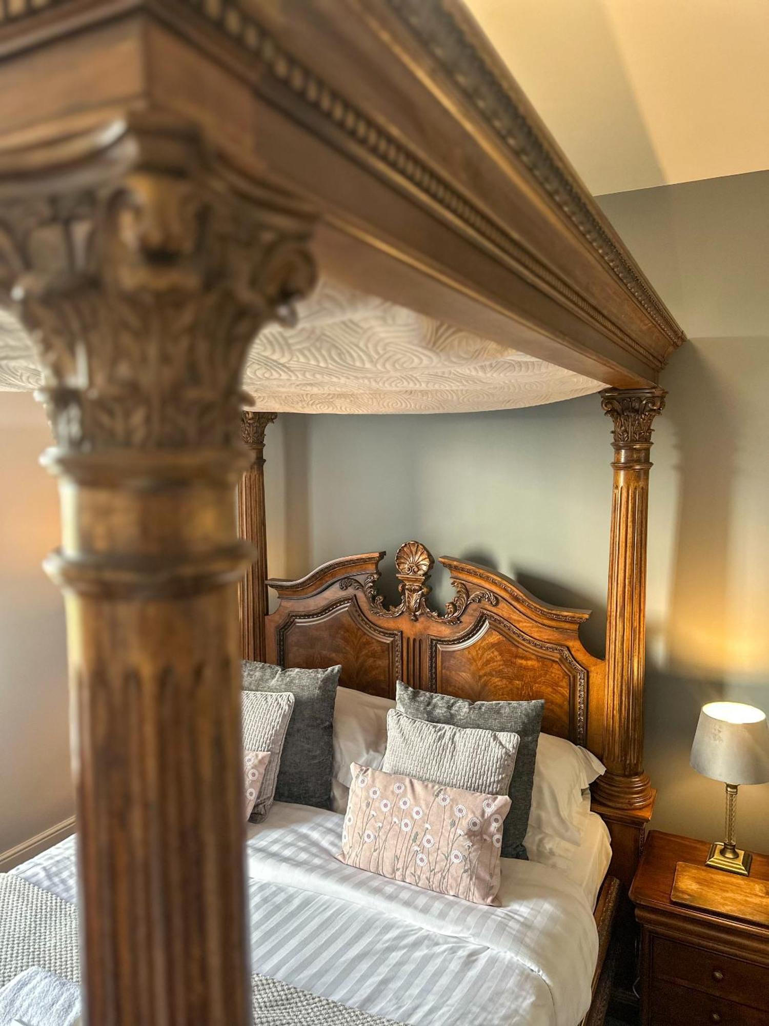The Corbet Arms Uffington (Shropshire) Quarto foto